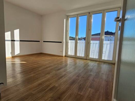Praxis zur Miete 1.880 € 9 Zimmer 188 m² Bürofläche Maximilianstraße 26 Traunstein Traunstein 83278