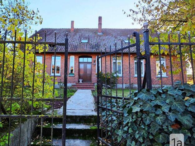 Einfamilienhaus zum Kauf provisionsfrei 329.000 € 12 Zimmer 219 m² 1.317 m² Grundstück frei ab 01.01.2026 Hansen Uelzen 29525