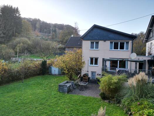 Doppelhaushälfte zum Kauf 339.000 € 6 Zimmer 132 m² 934 m² Grundstück Liefenroth Gummersbach 51645