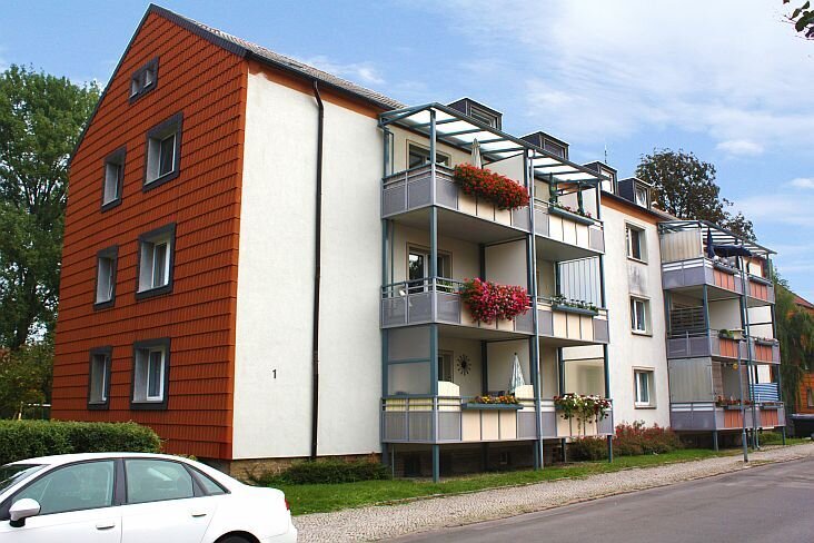 Wohnung zur Miete 325 € 3 Zimmer 63,7 m²<br/>Wohnfläche EG<br/>Geschoss Hermann-Löns-Str. 1 Calbe Calbe 39240