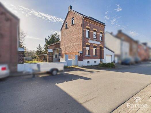 Reihenendhaus zum Kauf 267.000 € 8 Zimmer 127,8 m² 1.551 m² Grundstück Noithausen Grevenbroich 41515