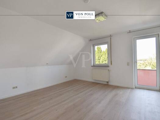 Einfamilienhaus zur Miete 1.300 € 7 Zimmer 150 m² 300 m² Grundstück Großlangheim 97320