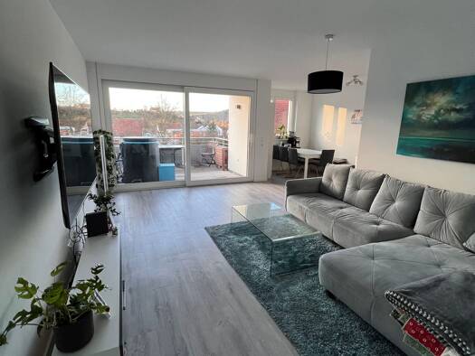 Wohnung zur Miete 1.350 € 4,5 Zimmer 98 m² Geschoss 1/2 frei ab 01.11.2026 Lange Straße 75 Mundelsheim Mundelsheim 74395