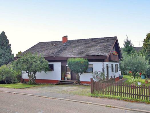 Einfamilienhaus zum Kauf 480.000 € 6 Zimmer 143,7 m² 722 m² Grundstück Spielberg Altensteig / Spielberg 72213