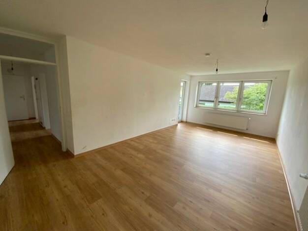 Wohnung zur Miete 709 € 3 Zimmer 85,5 m² 1. Geschoss frei ab 04.09.2026 Im Kreuzerfeld 21, 25 Ringen Grafschaft 53501
