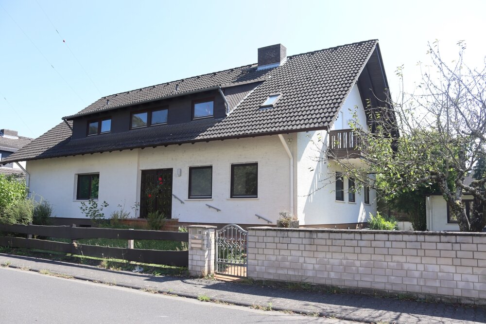 Mehrfamilienhaus zum Kauf 649.000 € 9 Zimmer 274 m²<br/>Wohnfläche 881 m²<br/>Grundstück Zellhausen Mainhausen / Zellhausen 63533