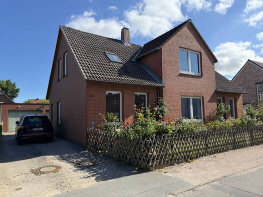 Mehrfamilienhaus zum Kauf 627.000 € 9 Zimmer 200 m² 1.326 m² Grundstück Altheikendorf Heikendorf 24226