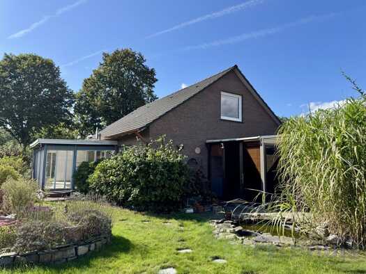 Einfamilienhaus zur Miete 950 € 4 Zimmer 124 m² Neermoor Moormerland 26802