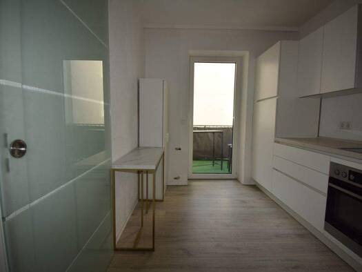 Wohnung zur Miete 1.175 € 3 Zimmer 98 m² 1. Geschoss frei ab 15.12.2025 Jungbusch Mannheim / Innenstadt 68159