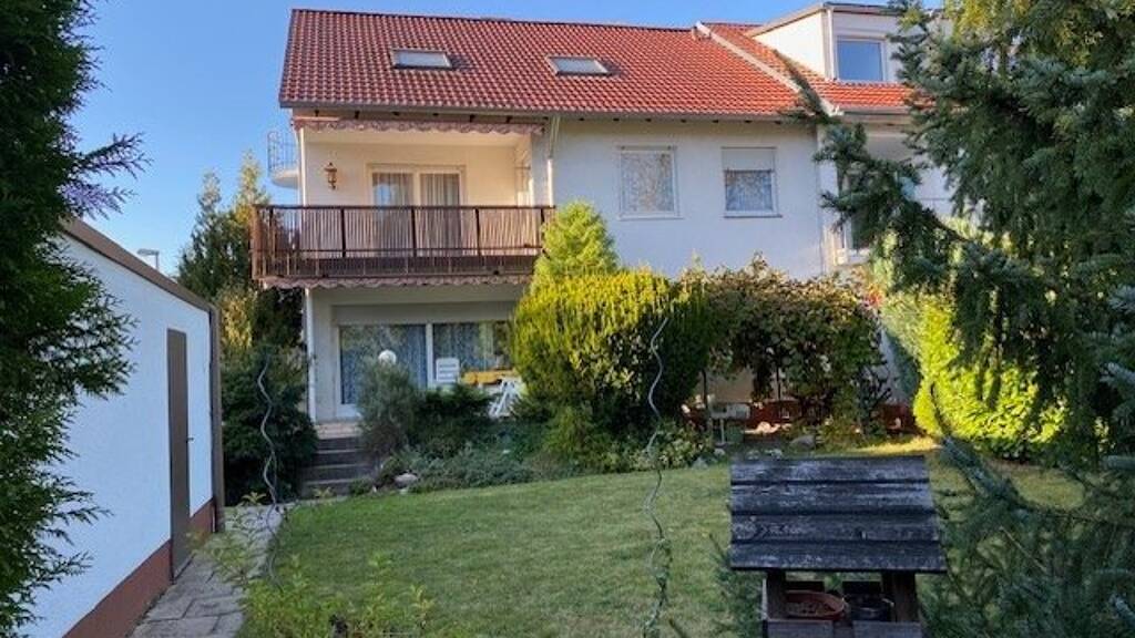 Top - Angebot !!!! Eckhaus mit ca. 206 m² Wohnfläche - Dreispänner in einer der besten Lagen in Nürnberg - Tiergarten !