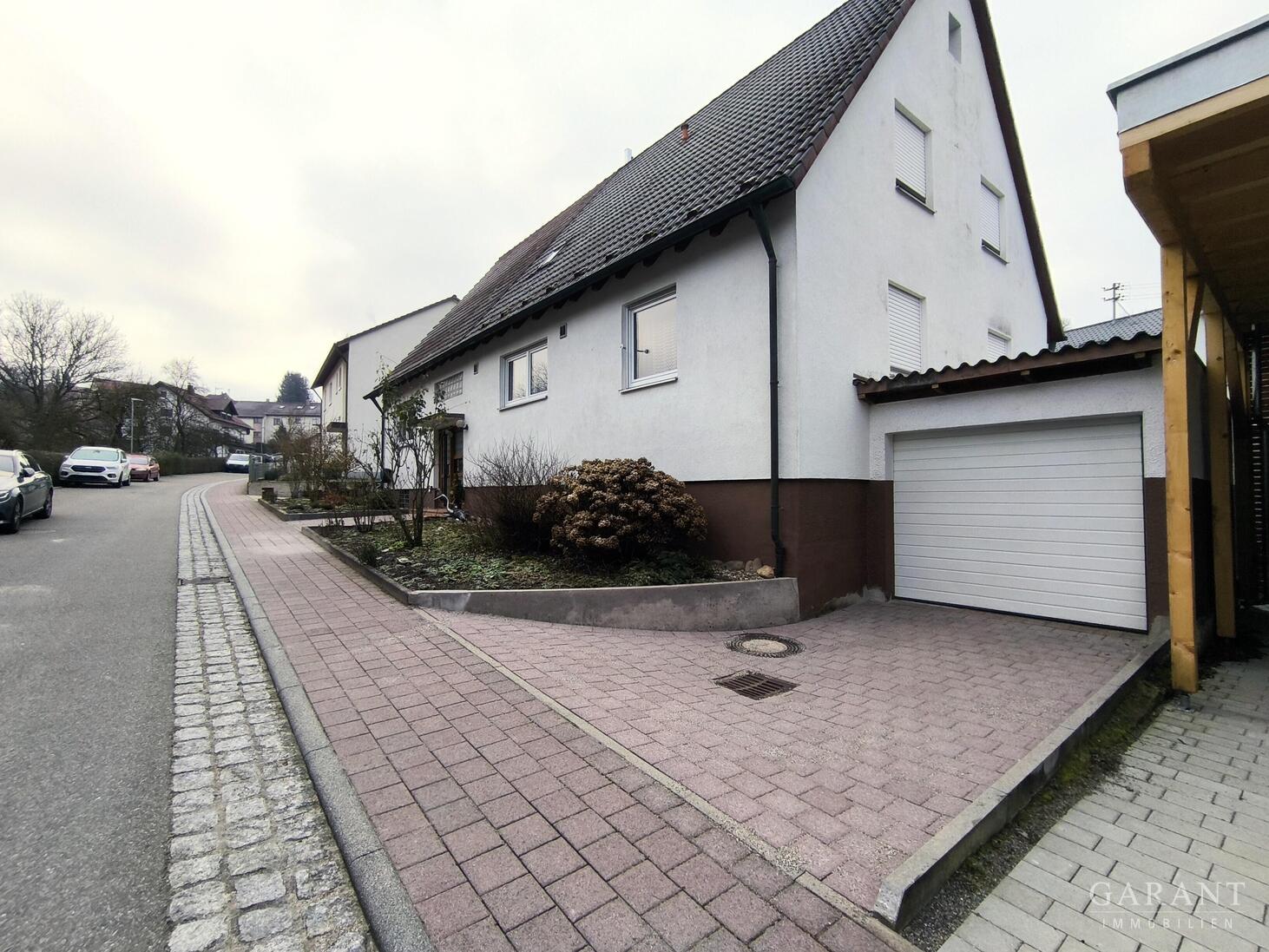 Einfamilienhaus zum Kauf 595.000 € 9 Zimmer 203 m²<br/>Wohnfläche 525 m²<br/>Grundstück Burgstall Burgstetten 71576