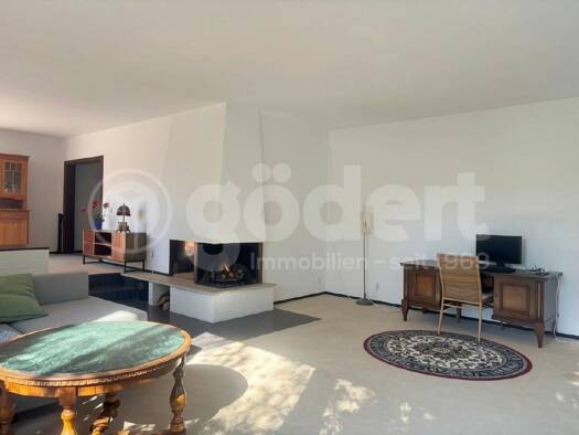 Einfamilienhaus zur Miete 1.230 € 3 Zimmer 134 m² 923 m² Grundstück frei ab 01.12.2026 Goldbach Goldbach 63773
