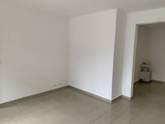 Laden zur Miete 1.000 € 30 m² Verkaufsfläche Dreieich 63303