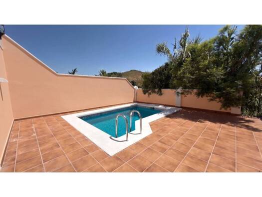 Villa zur Miete 1.899 € 5 Zimmer 170 m² 900 m² Grundstück Vélez-Málaga 29749