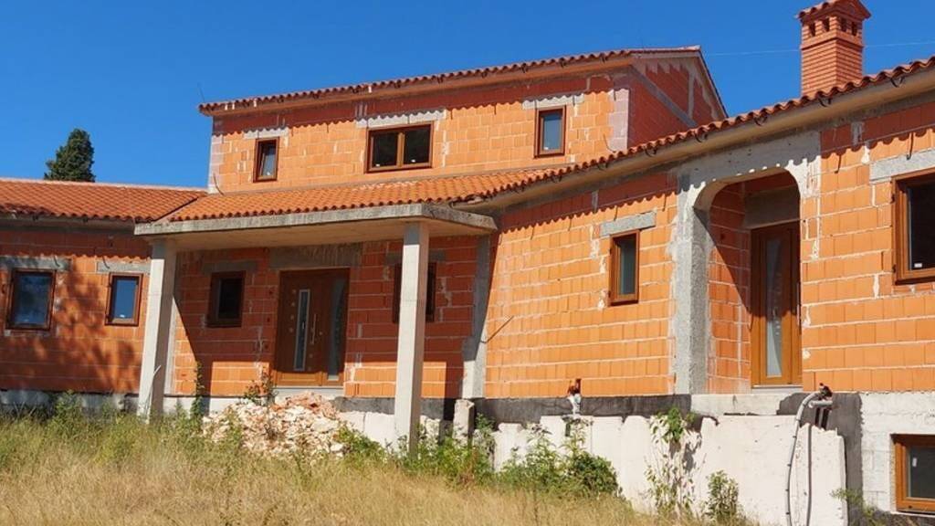 Haus zum Kauf 625.000 € 11 Zimmer 1.985 m² Rovinj