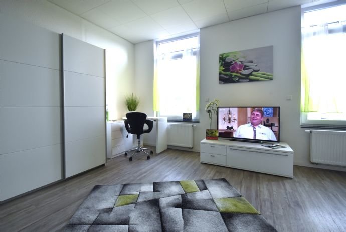 Studio zur Miete Wohnen auf Zeit 1.195 € 1 Zimmer 24 m²<br/>Wohnfläche 01.01.2025<br/>Verfügbarkeit Schulstraße 2 A-C Raunheim 65479