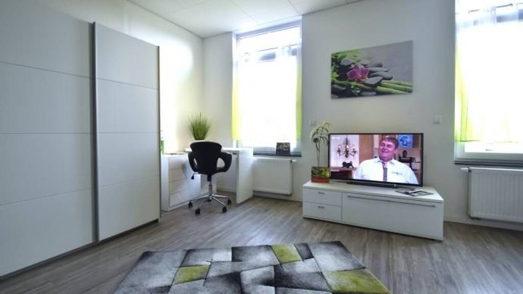 Studio zur Miete auf Zeit 1.245 € 1 Zimmer 24 m² Schulstraße 2 A-C Raunheim 65479