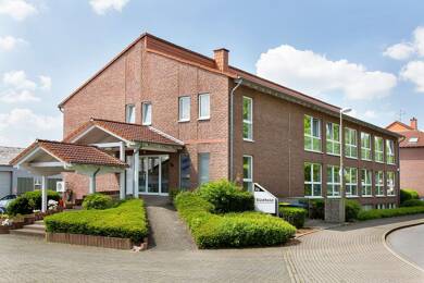 Büro-/Praxisfläche zur Miete provisionsfrei 9 € 289,6 m² Bürofläche Südfeld 7b Heeren Kamen 59174
