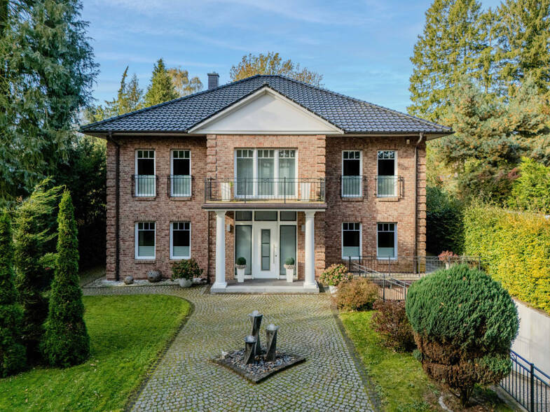 Einfamilienhaus zum Kauf 2.200.000 € 9 Zimmer 342 m² 1.236 m² Grundstück Wohldorf - Ohlstedt Hamburg 22397
