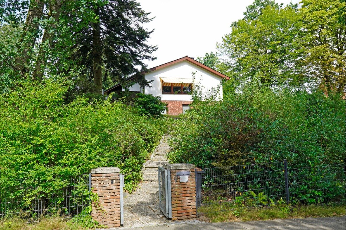 Einfamilienhaus zum Kauf 280.000 € 5 Zimmer 130 m²<br/>Wohnfläche 1.611 m²<br/>Grundstück 01.01.2025<br/>Verfügbarkeit Bendestorf 21227