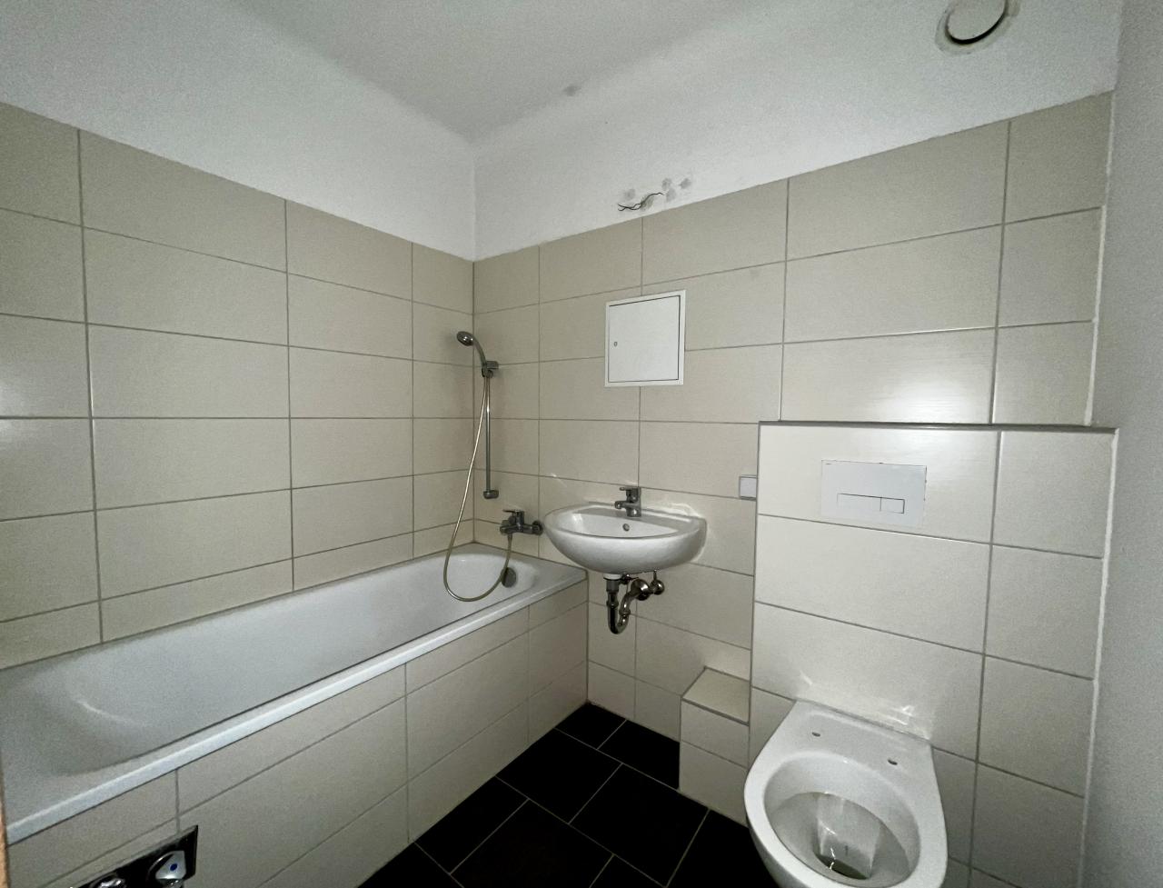 Wohnung zur Miete 302 € 2 Zimmer 47,3 m²<br/>Wohnfläche 3.<br/>Geschoss Johannes-Göderitz-Str. 29 Gneisenauring Magdeburg 39130