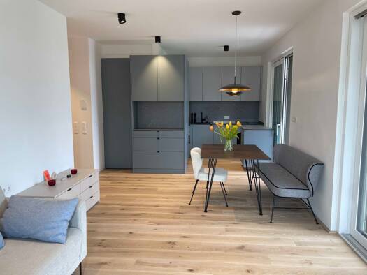 Wohnung zur Miete Wohnen auf Zeit 2.576 € 2 Zimmer 73 m² frei ab sofort Villach 9871