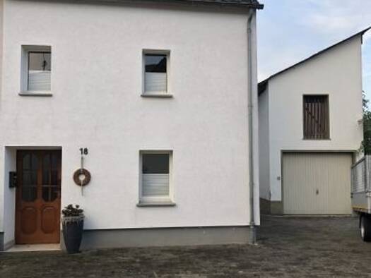 Einfamilienhaus zur Miete 580 € 4 Zimmer 70 m² 283 m² Grundstück frei ab 01.10.2026 Salmrohr Salmtal 54528
