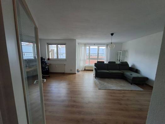 Wohnung zur Miete 750 € 2 Zimmer 67,5 m² Geschoss 3/4 frei ab 01.11.2026 Südstadt Hannover 30171