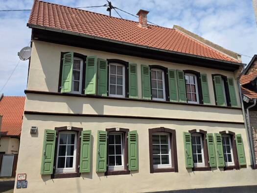 Mehrfamilienhaus zum Kauf als Kapitalanlage geeignet 515.000 € 6 Zimmer 176 m² 709 m² Grundstück Eleonorenstraße 23 Wöllstein 55597