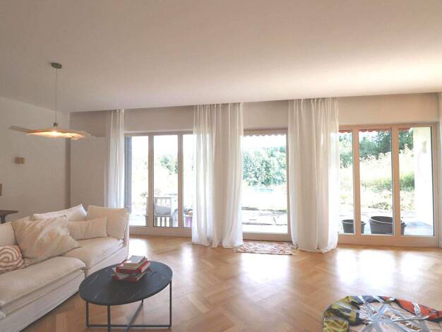 Villa zum Kauf 780.000 € 11 Zimmer 327 m² 2.571 m² Grundstück frei ab sofort Neu-Haag Marktredwitz 95615