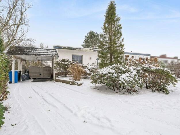 Bungalow zum Kauf 249.000 € 4 Zimmer 117,2 m² 667 m² Grundstück Cadenberge 21781