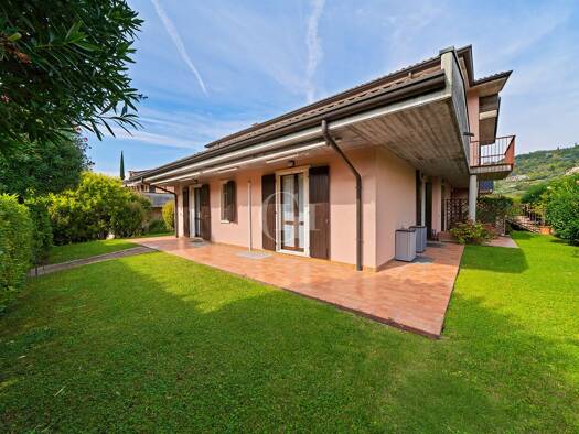 Maisonette zum Kauf 470.000 € 5 Zimmer 140 m² 2 Geschosse frei ab 31.10.2026 Via Monte Baldo Garda 37016