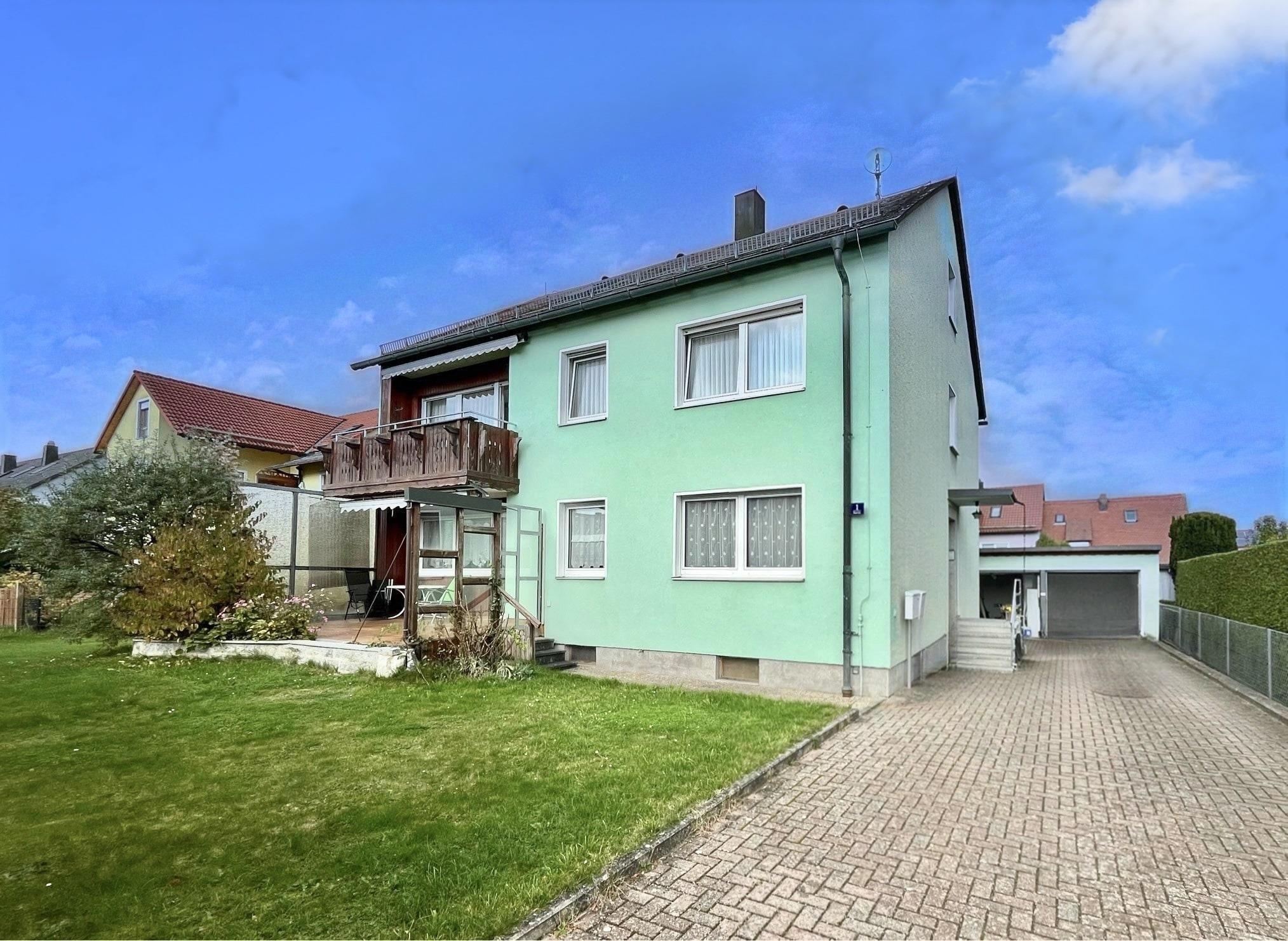 Mehrfamilienhaus zum Kauf 279.000 € 6 Zimmer 152 m²<br/>Wohnfläche 636 m²<br/>Grundstück Windischeschenbach Windischeschenbach 92670