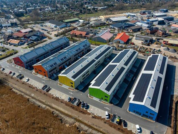 Lagerhalle zur Miete 1.688 € 4.200 m² Lagerfläche teilbar ab 182,5 m² Wyk auf Föhr 25938