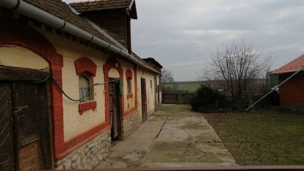 Einfamilienhaus zum Kauf 40.000 € 2 Zimmer 85 m² 4.038 m² Grundstück frei ab sofort Ráksi 7464