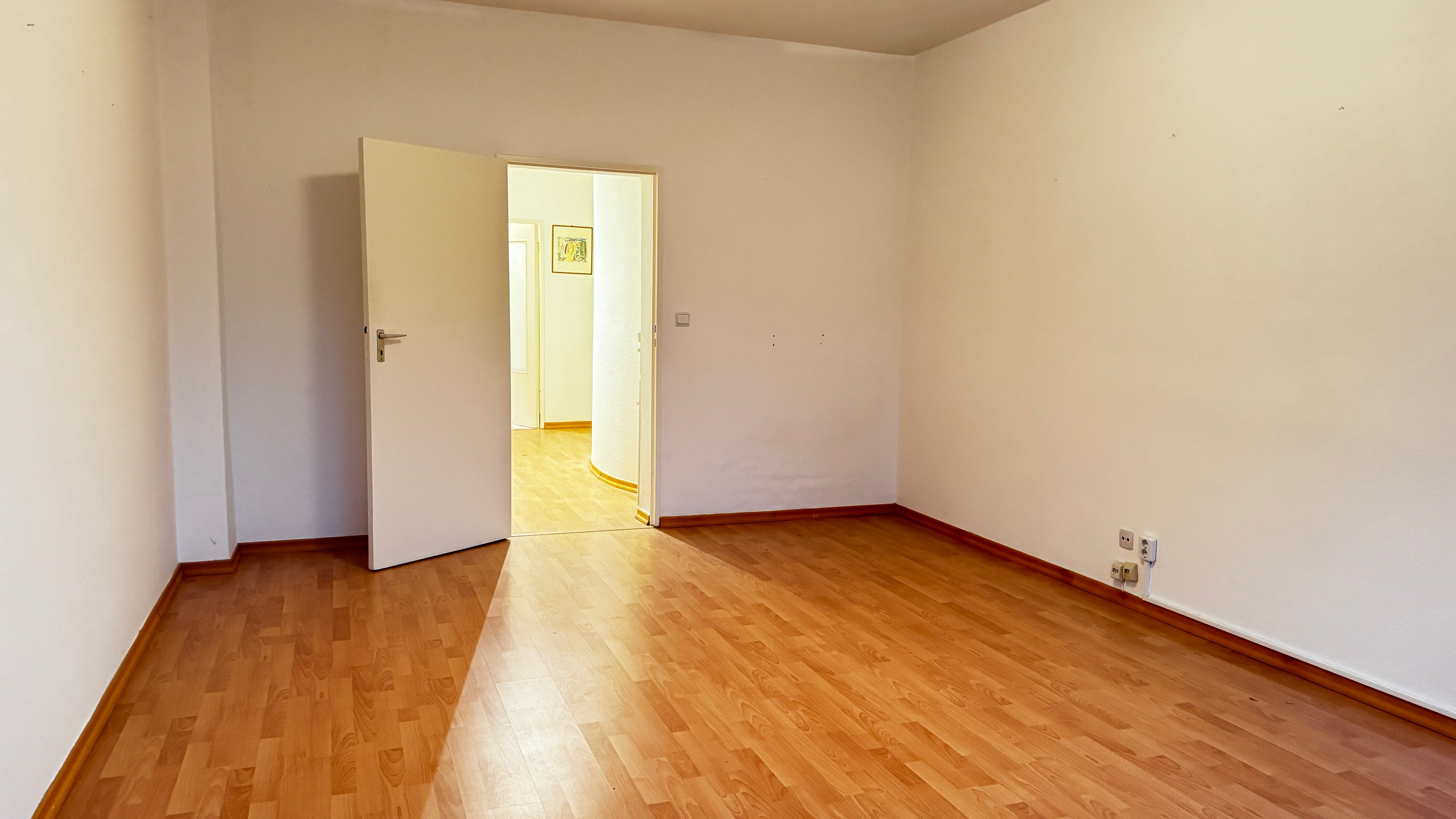 Wohnung zum Kauf 250.000 € 1 Zimmer 41,5 m²<br/>Wohnfläche EG<br/>Geschoss ab sofort<br/>Verfügbarkeit Stuhmer Allee 15 Westend Berlin 14055