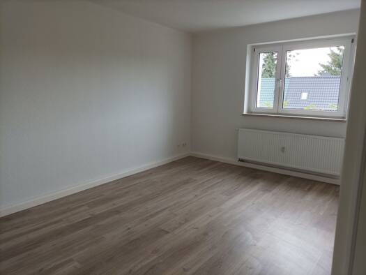 Wohnung zur Miete 278 € 2 Zimmer 58,3 m² 1. Geschoss frei ab sofort Forststraße 16 Zeitz 06712