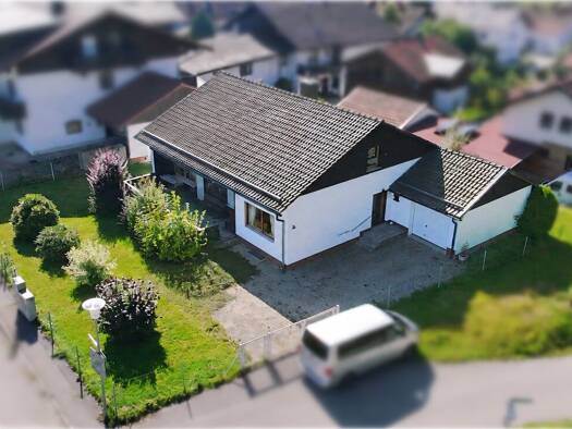 Bungalow zum Kauf 195.000 € 4 Zimmer 108 m² 700 m² Grundstück Frauenau Frauenau 94258