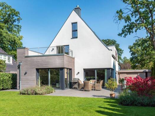 Villa zum Kauf 1.442.000 € 6 Zimmer 227 m² 1.151 m² Grundstück Niendorf Hamburg 22455