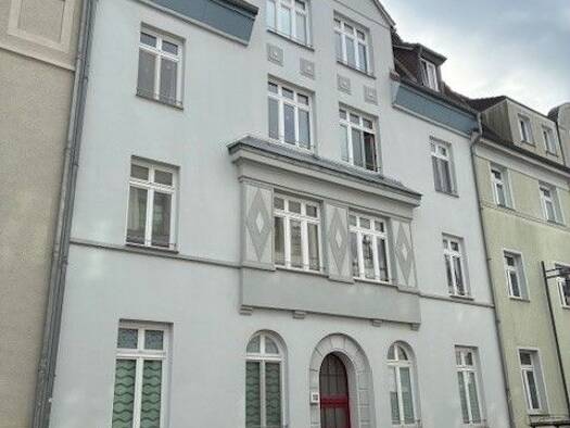 Mehrfamilienhaus zum Kauf als Kapitalanlage geeignet 795.000 € 16 Zimmer 472,7 m² 308 m² Grundstück Feldstadt Schwerin 19053