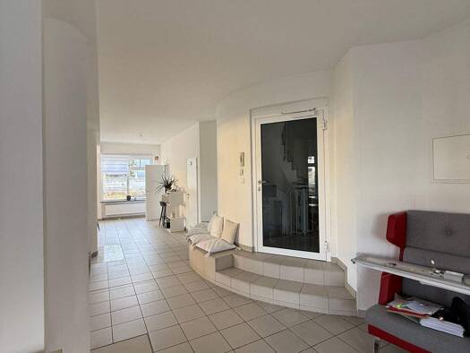 Ladenfläche zur Miete provisionsfrei 1.200 € 1 Zimmer 88 m² Verkaufsfläche Färberstraße 14 Innenstadt Rosenheim 83022