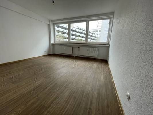 Wohnung zur Miete 700 € 5 Zimmer 148 m²<br/>Wohnfläche ab sofort<br/>Verfügbarkeit Salvatorweg Dellviertel Duisburg 47051