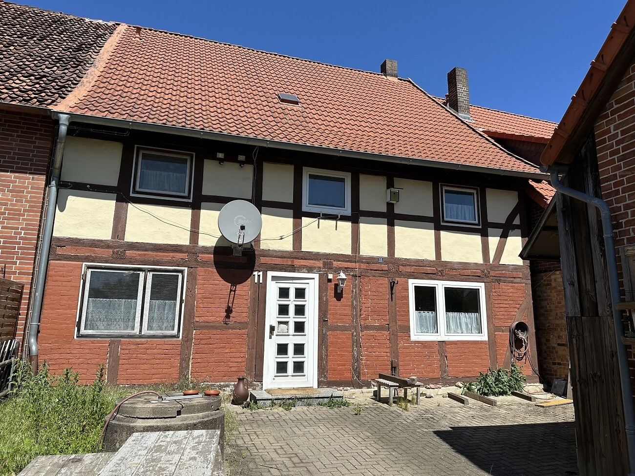 Doppelhaushälfte zum Kauf 109.000 € 5 Zimmer 170 m²<br/>Wohnfläche 599 m²<br/>Grundstück Nettlingen Söhlde 31185