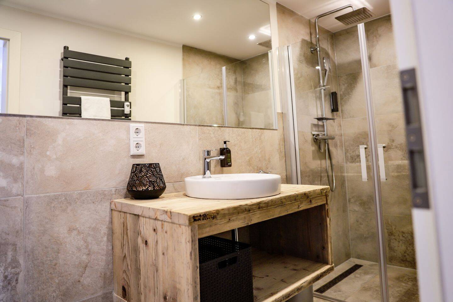 2-Zimmer Design Appartement am Skiliftkarussell mit Vermietungsgenehmigung – Schneilstraße 1, 59955 Winterberg – Vorschaubild 5