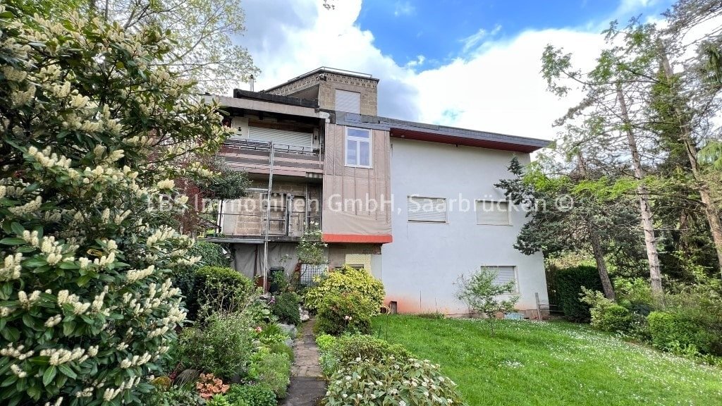 Mehrfamilienhaus zum Kauf als Kapitalanlage geeignet 290.000 € 20 Zimmer 700 m²<br/>Wohnfläche 1.300 m²<br/>Grundstück Britten Losheim 66679