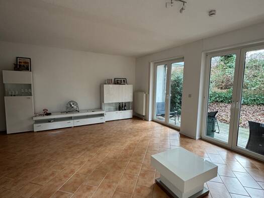 Wohnung zur Miete 750 € 2 Zimmer 66,8 m² EG Weinheim 69469