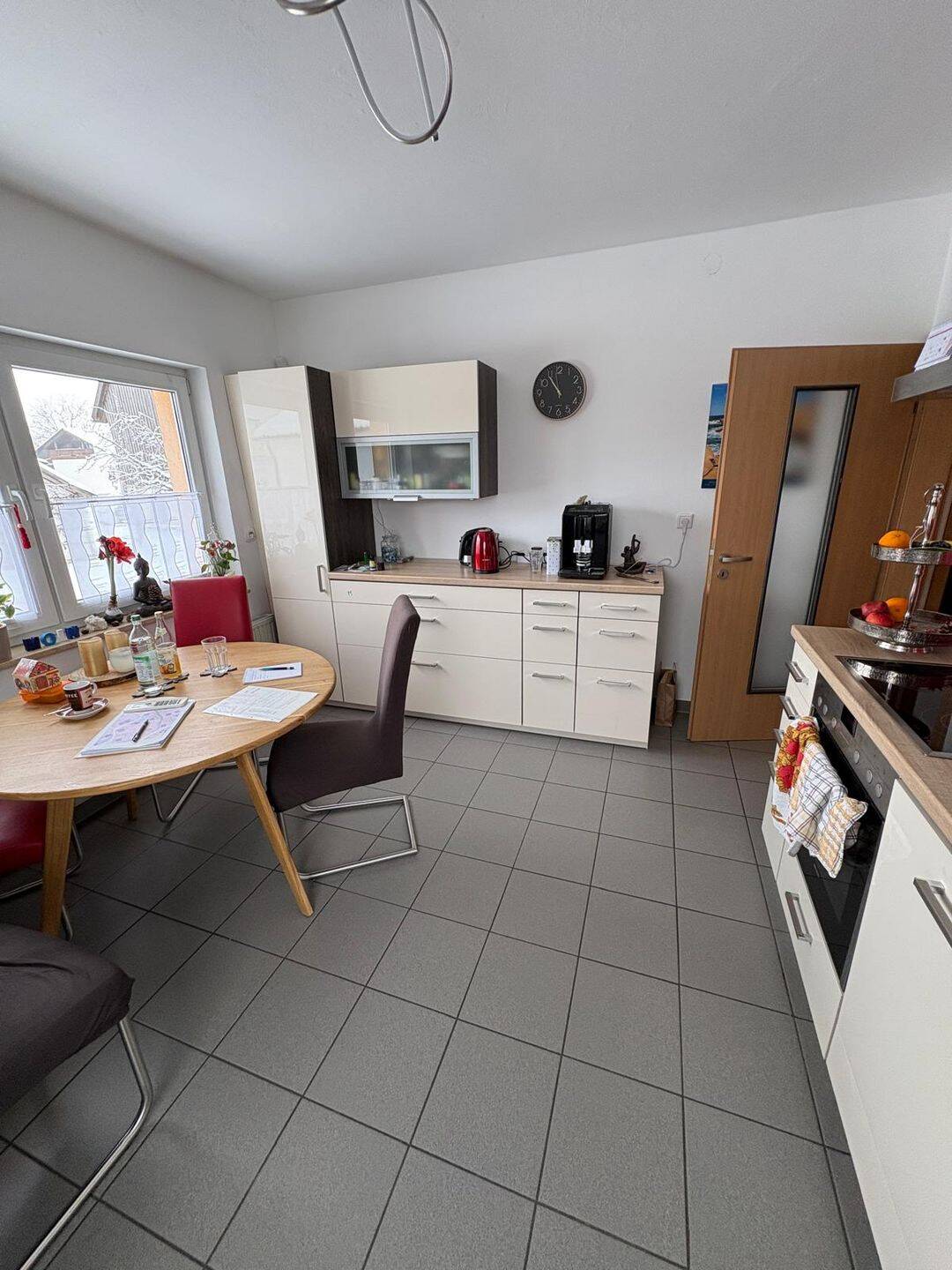 Immobilie in Berngau - Wohnen im Dorf mit allen Möglichkeiten: Einziehen-fertig - Bild 3