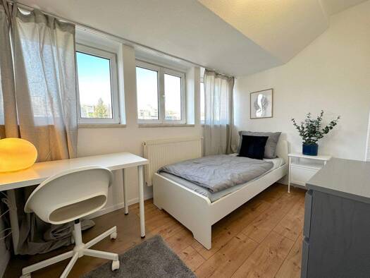 Studio zur Miete 500 € 1 Zimmer 15 m² 3. Geschoss frei ab 01.05.2026 Engelsruhe 30 Unterliederbach Frankfurt am Main 65929