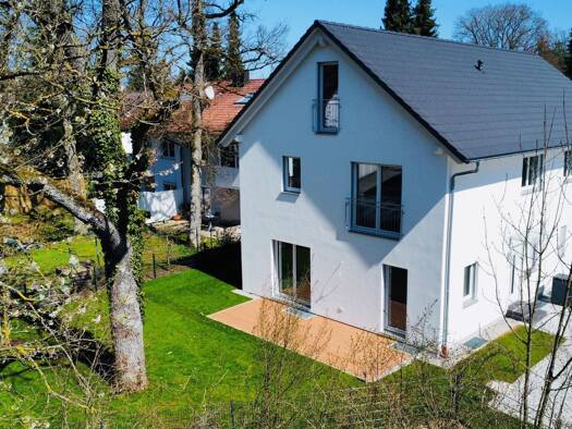 Doppelhaushälfte zum Kauf - Erstbezug 1.150.000 € 4,5 Zimmer 120,9 m² 310 m² Grundstück frei ab sofort Baldham 85598