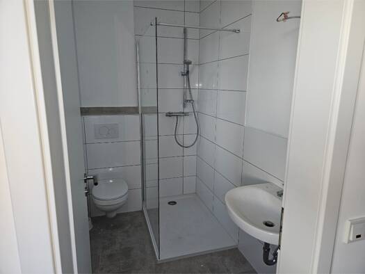 Wohnung zur Miete 350 € 1 Zimmer 28 m² Geschoss 1/3 frei ab sofort Dudweiler Saarbrücken 66125